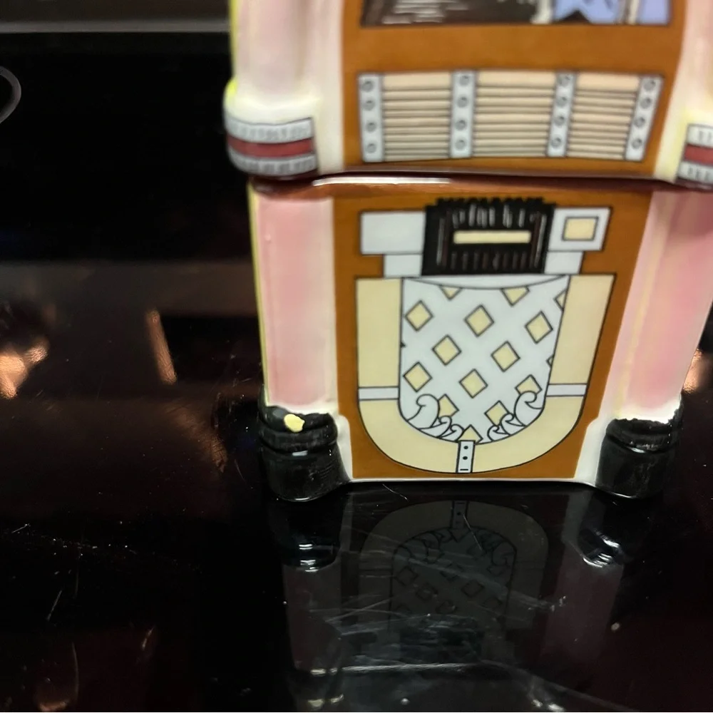 Sarsaparilla Deco‎ Designs • Juke Box S & P Shakers
